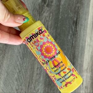 Amika Frizz Me Not Hydrating Treatment 60ml